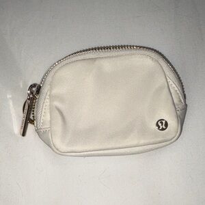 lululemon athletica White key pouch